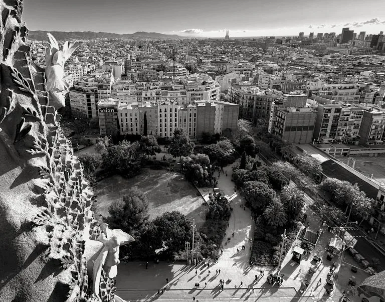 Panoramic view of a sprawling city with a park